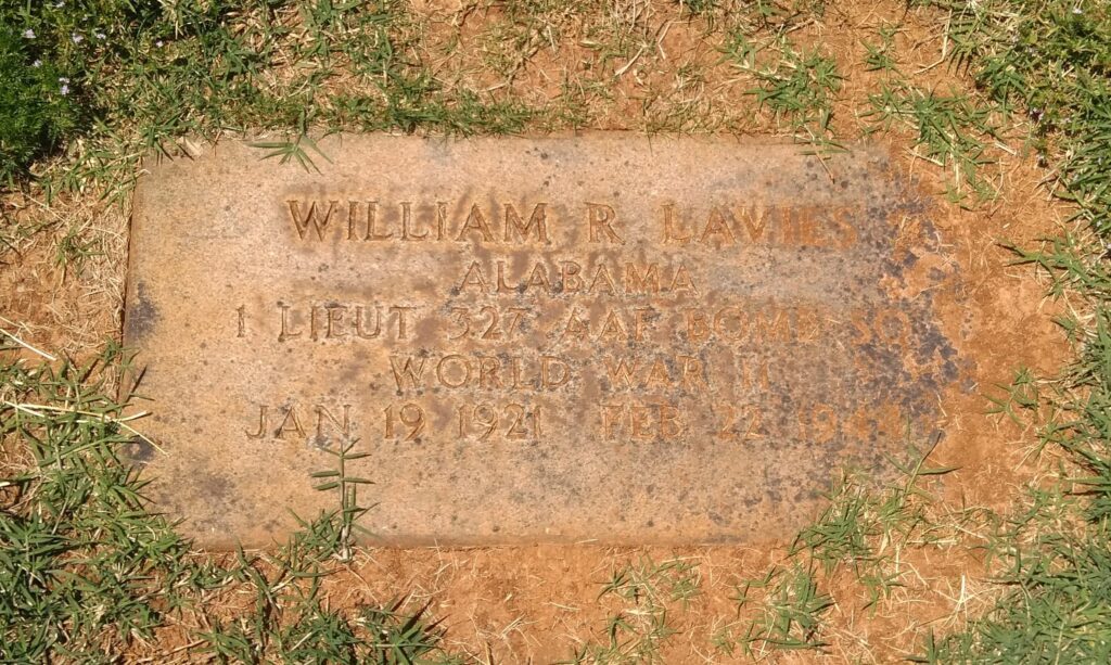 The grave of 2nd Lt William R Lavies