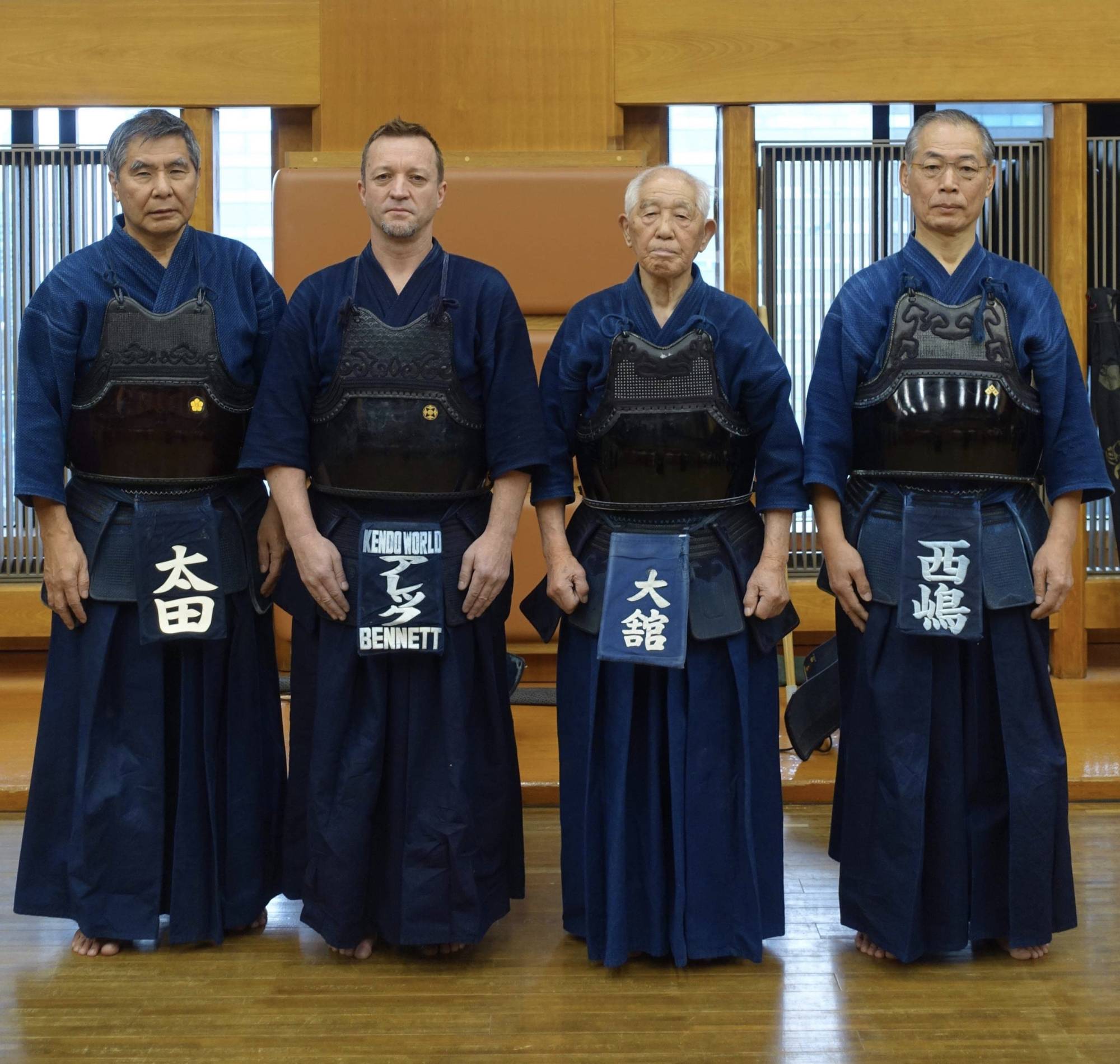 From left to right:
Shigeru Ohta - Alexander Bennet - Kazuo Odachi - Hiroyoshi Nishijima